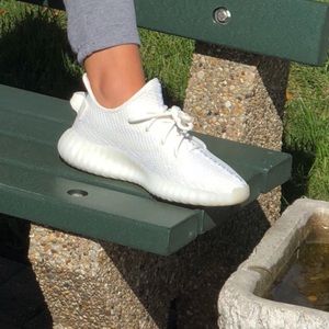 YEEZY Boost Triple white